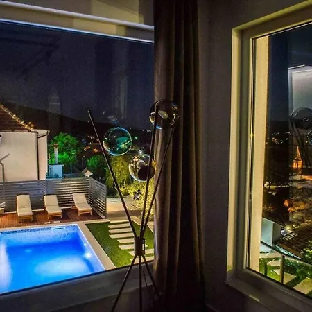 Magic Look With Whirlpool And Sauna Apartment *